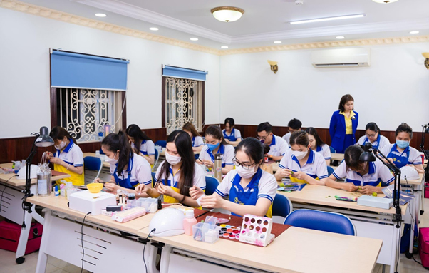 Vì sao giới trẻ đổ xô đăng ký khóa học nail tại Seoul Academy? - Báo điện tử Đồng Nai
